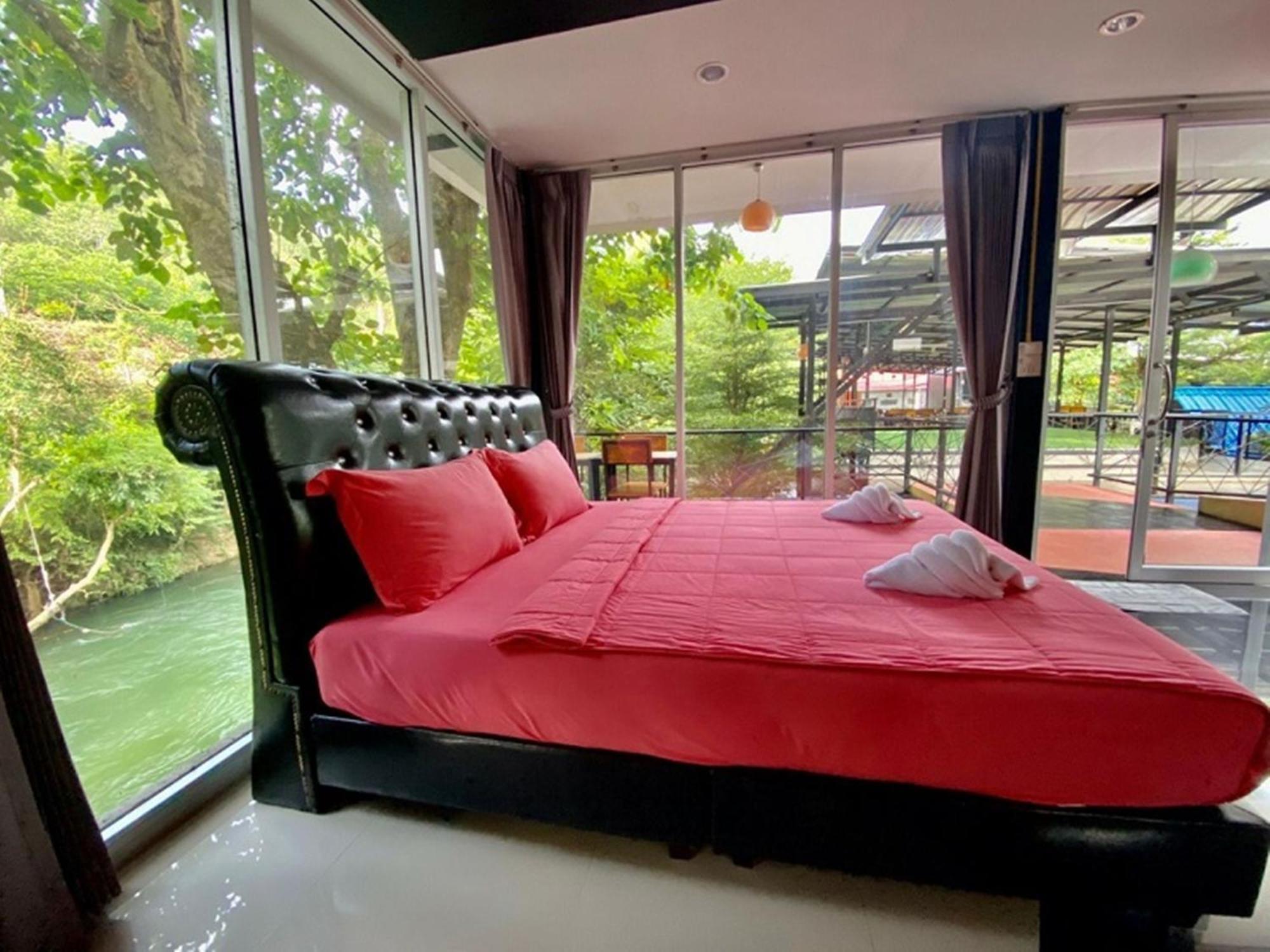ณัฐพลรีสอร์ต Hotel แก่งกระจาน ห้อง รูปภาพ